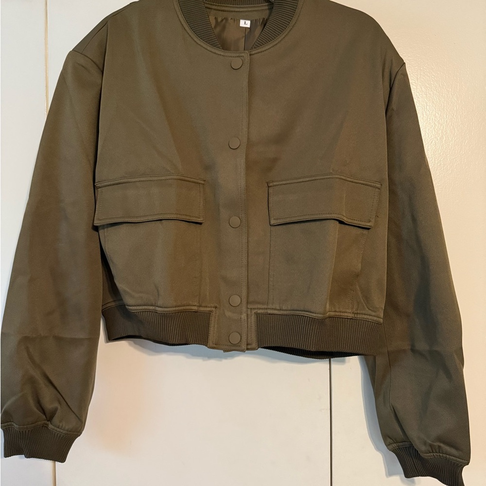 NEW Cropped Jacket Sz Large